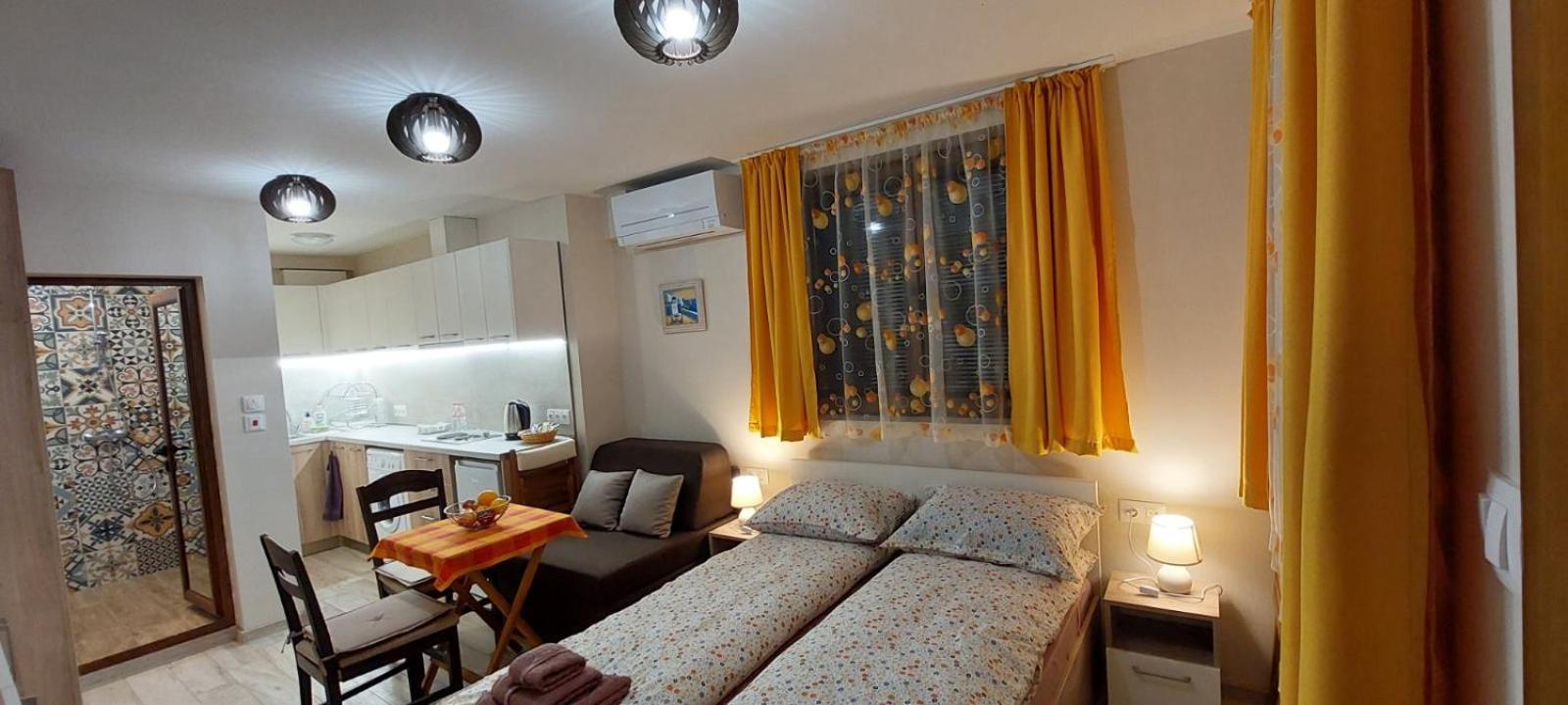 Studio Galileo Burgas City Exterior foto